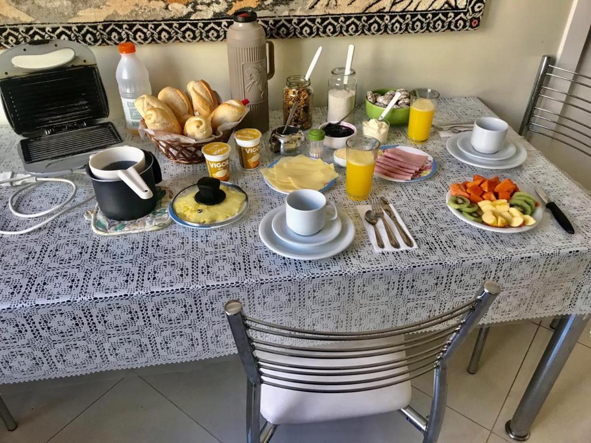 Homestay 2 - Avenida Carlos Gomes Porto Alegre Buitenkant foto
